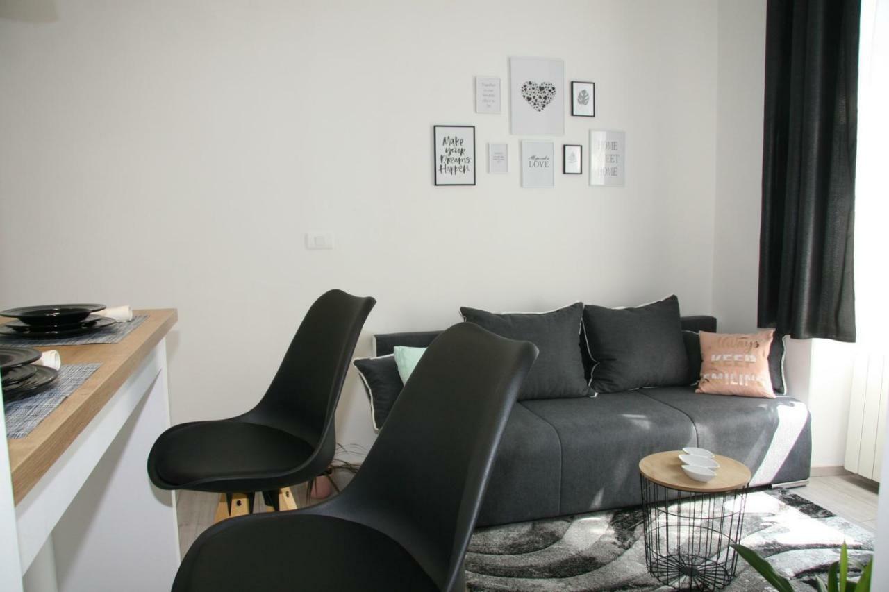 Stylish Apartment In City Center PUY 외부 사진