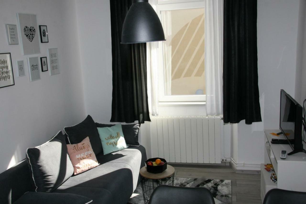 Stylish Apartment In City Center PUY 외부 사진